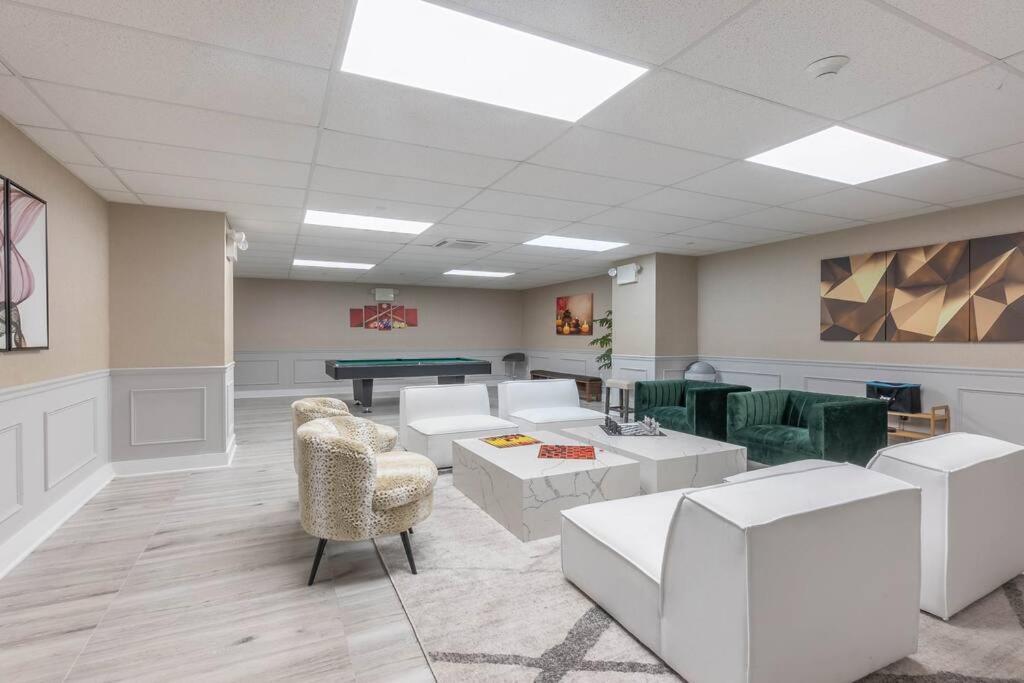 Free Parking 40 Off 2Bdr Prudendtial Center Apartment Newark Bagian luar foto