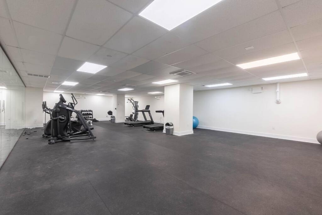 Free Parking 40 Off 2Bdr Prudendtial Center Apartment Newark Bagian luar foto