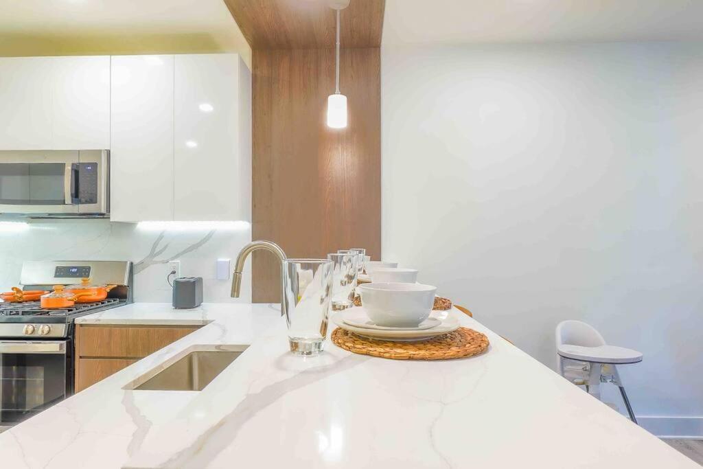 Free Parking 40 Off 2Bdr Prudendtial Center Apartment Newark Bagian luar foto