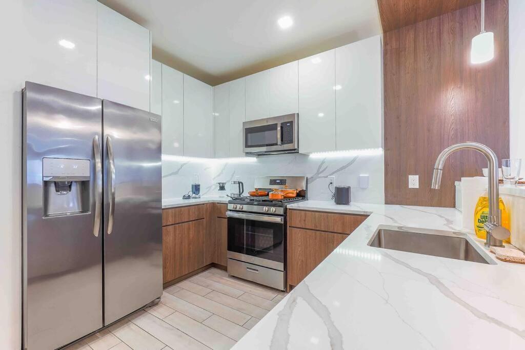 Free Parking 40 Off 2Bdr Prudendtial Center Apartment Newark Bagian luar foto